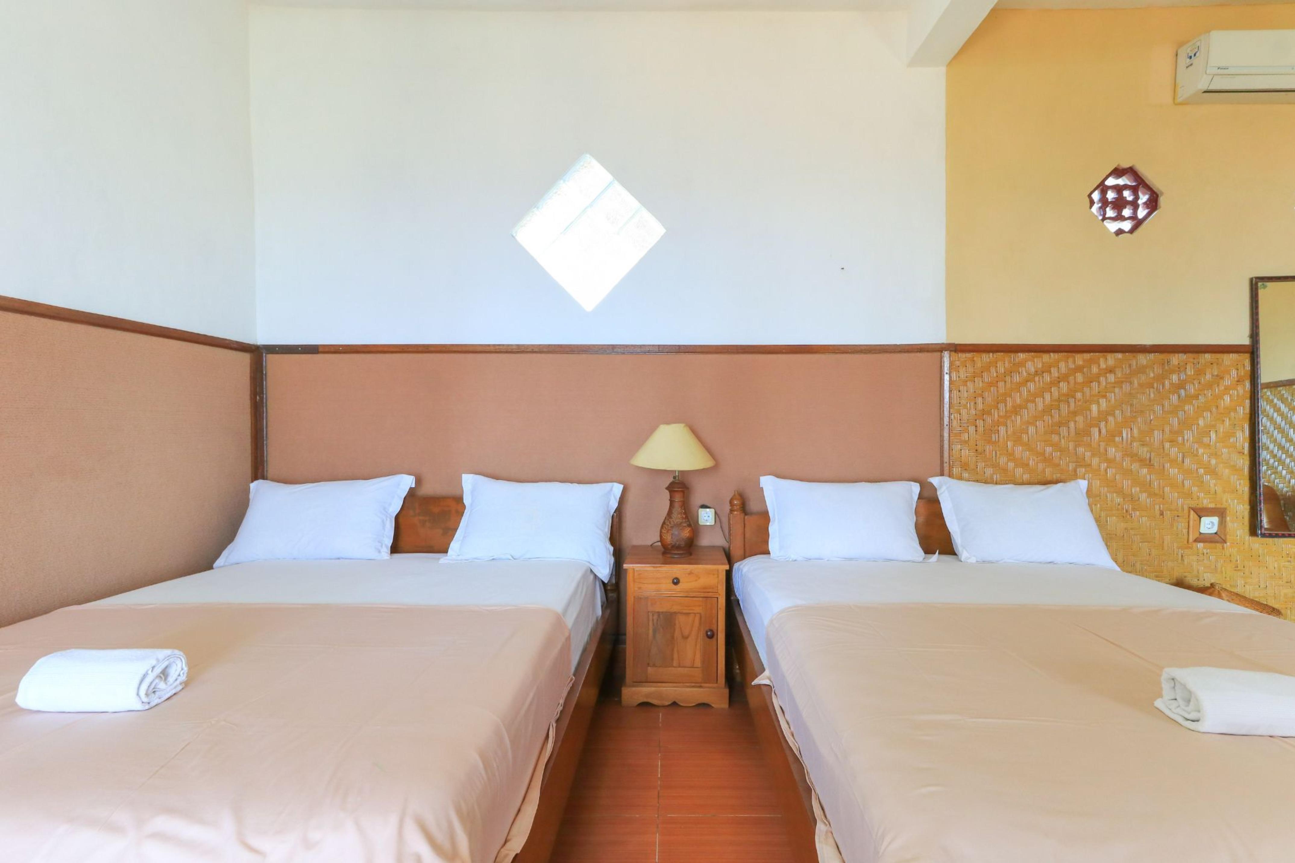 Hotel Tara Bar & Resto Air Sanih Kubutambahan  Buitenkant foto