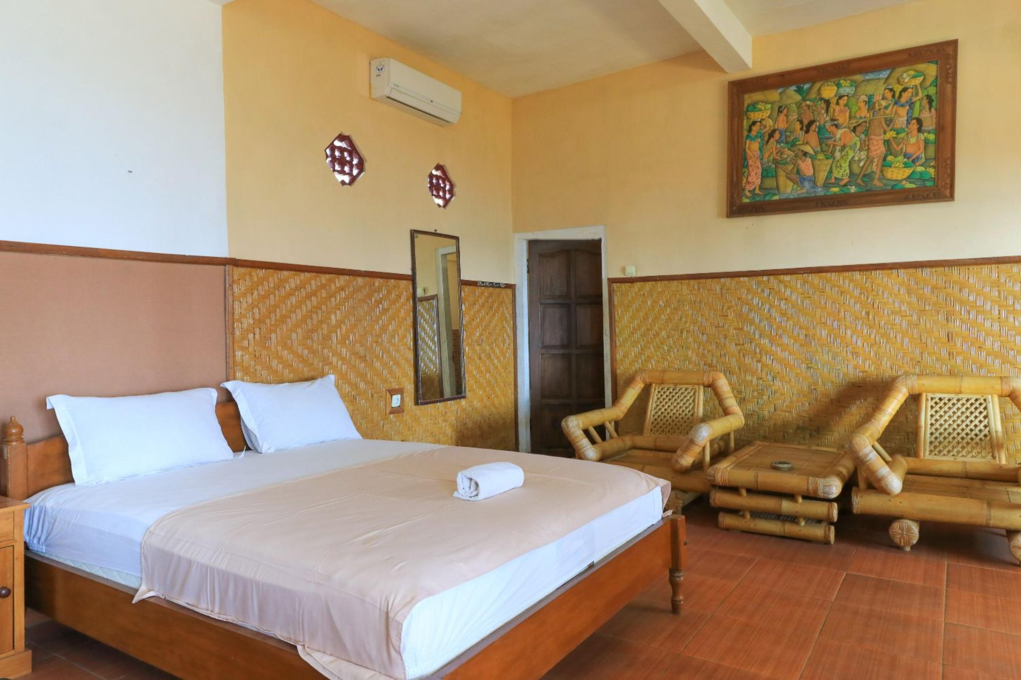 Hotel Tara Bar & Resto Air Sanih Kubutambahan  Buitenkant foto