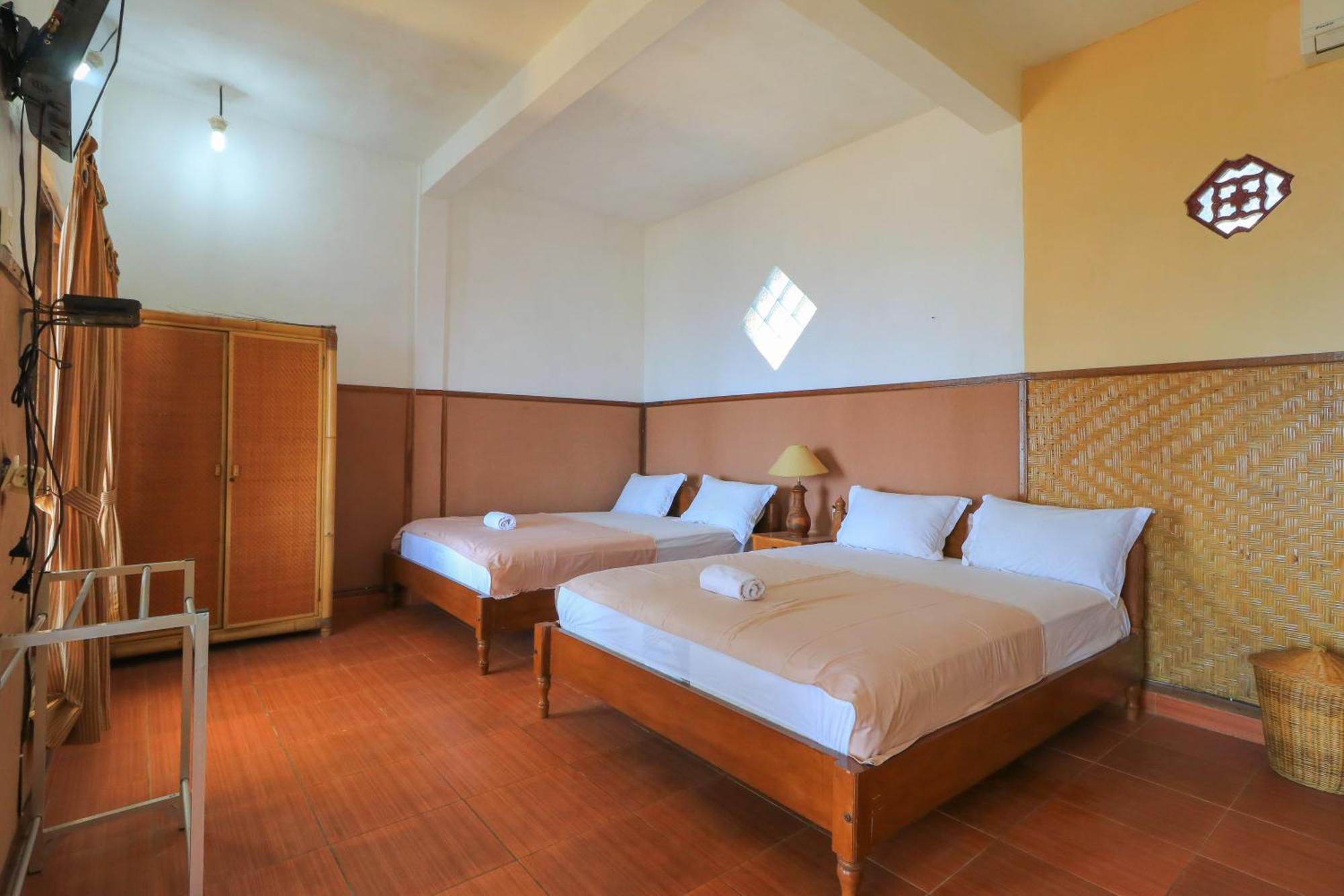 Hotel Tara Bar & Resto Air Sanih Kubutambahan  Kamer foto