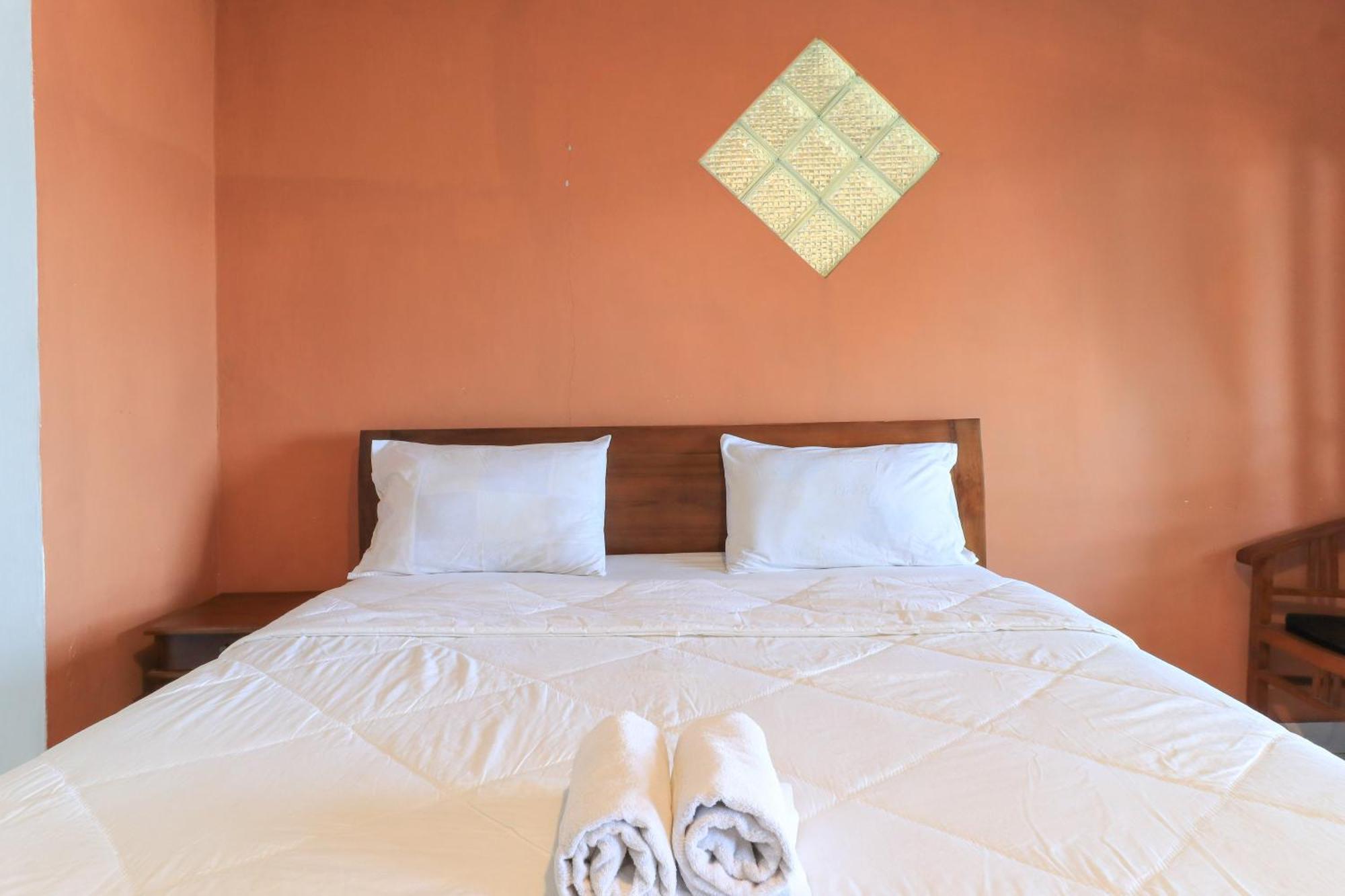 Hotel Tara Bar & Resto Air Sanih Kubutambahan  Kamer foto